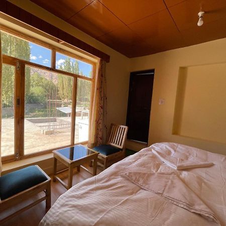 Hinjuma Guest House Leh Ngoại thất bức ảnh